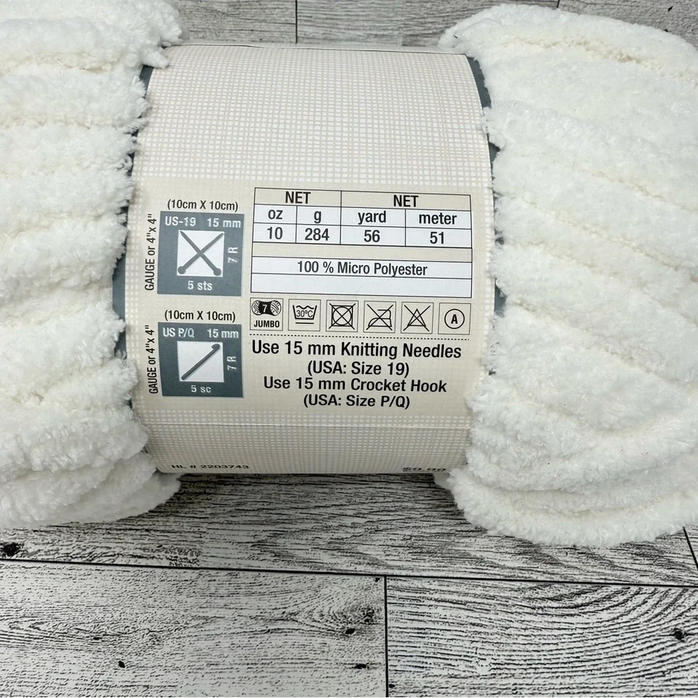 NWT- 1 Skein Yarn Bee Perfectly Plush Ivory Yarn 56yd - Picture 4 of 5